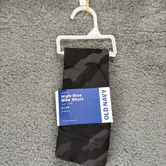 Old Navy High-Rise Bike Shorts Camo‎ Print 6" Inseam Athleisure Activewear S - Picture 1 of 5